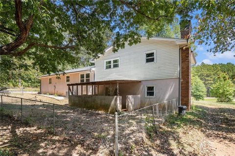 A home in Newnan