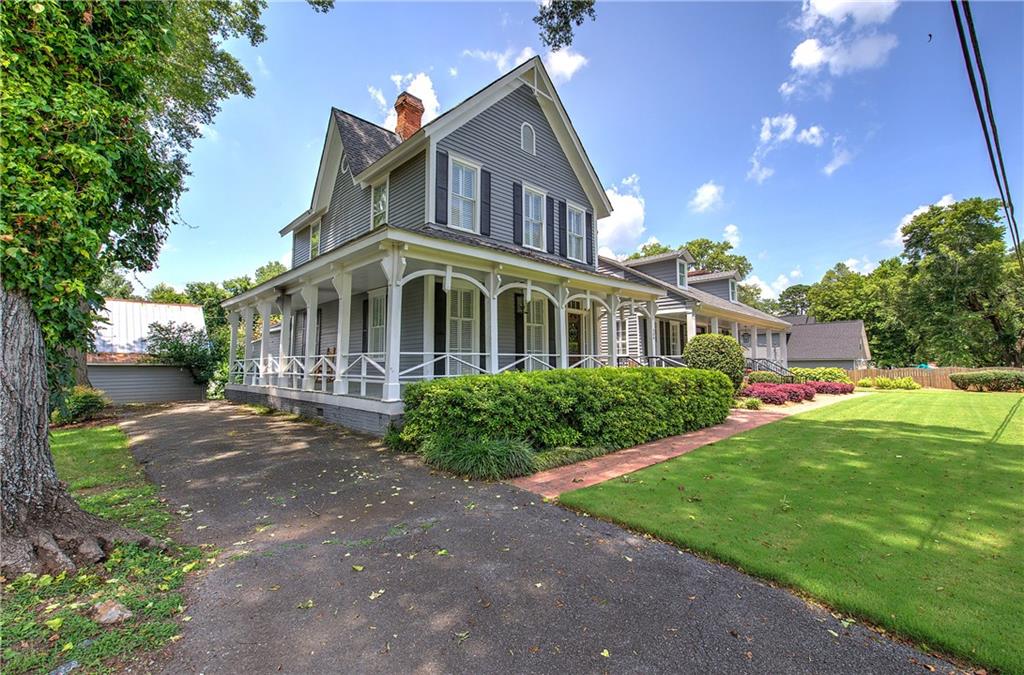 306 E Belmont Drive
