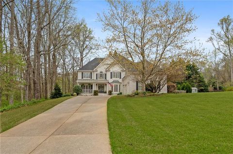 Homes For Sale - 5945 Broadwater Trail<br/> Cumming, GA 30040