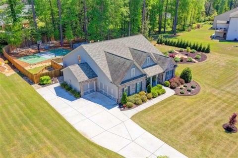 Homes For Sale - 5198 Ashley Drive<br/> Lilburn, GA 30047