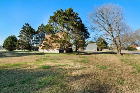 A home in Calhoun