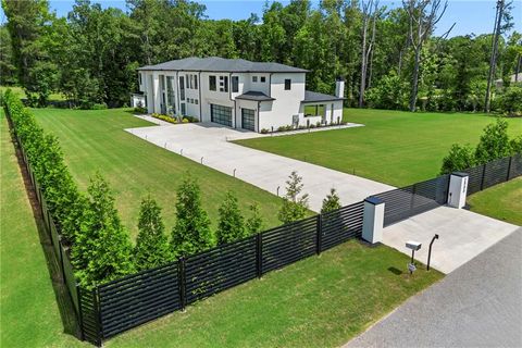 A home in Dacula