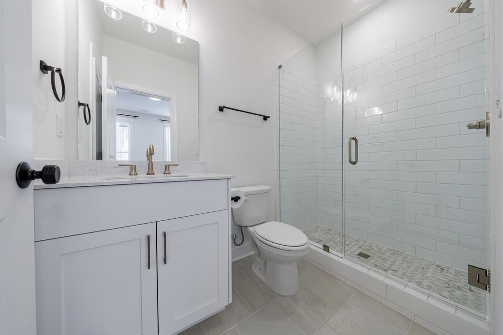 215 Midnight Oak Run