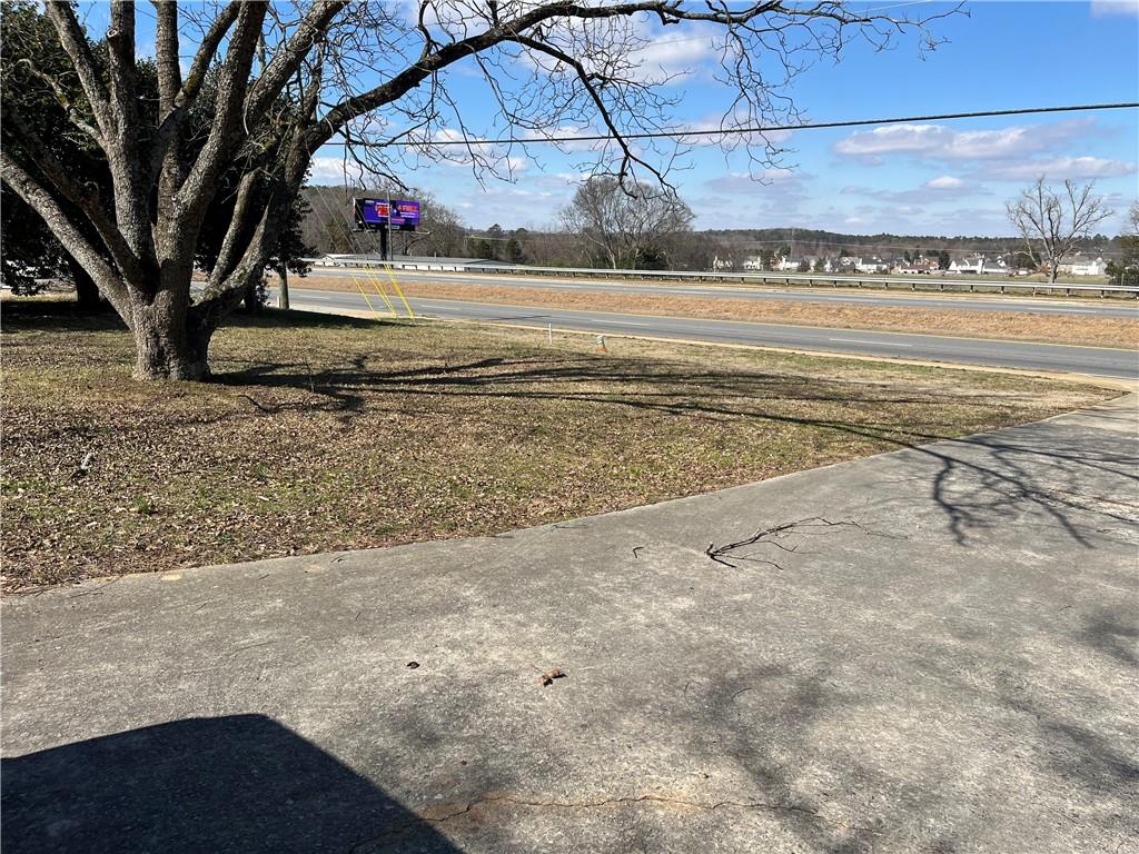 5542 Highway 20 SE