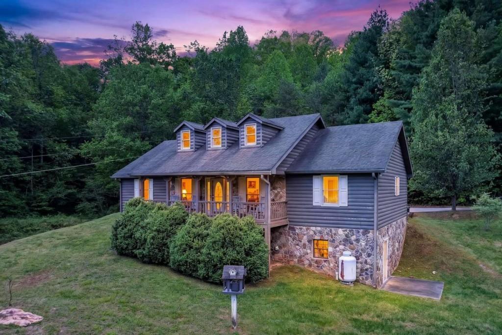 353 Sunrise Road