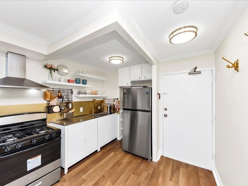 2285 Peachtree Road NE 803