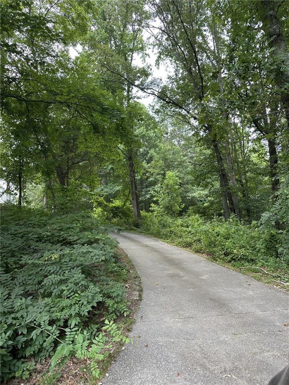 5565 Hog Mountain Road