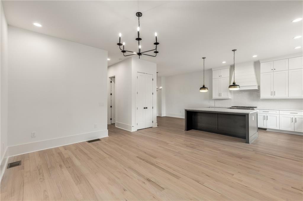 628 Robinson Avenue SE B