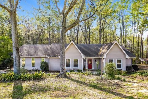 Homes For Sale - 3305 Kelly Glen Court<br/> Dacula, GA 30019