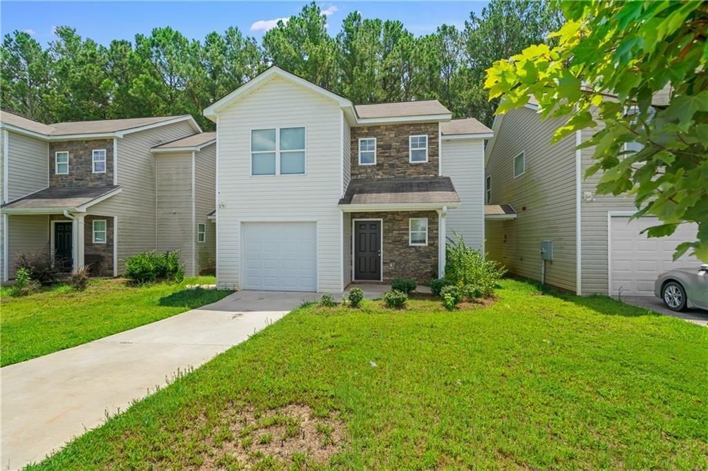 Photo of 631 Carlton Pointe Drive, Palmetto, GA 30268 (MLS # 7704493)