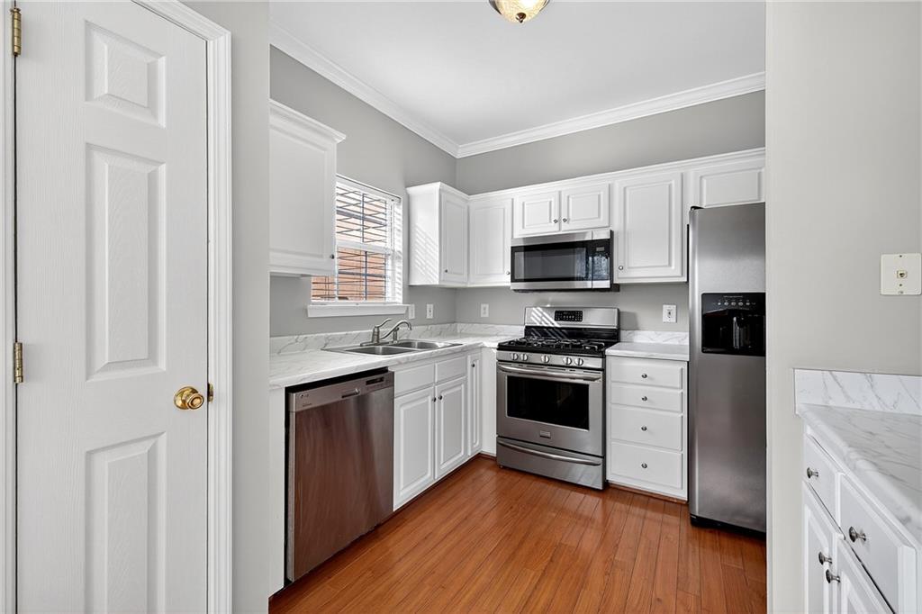 English Oaks - Residential