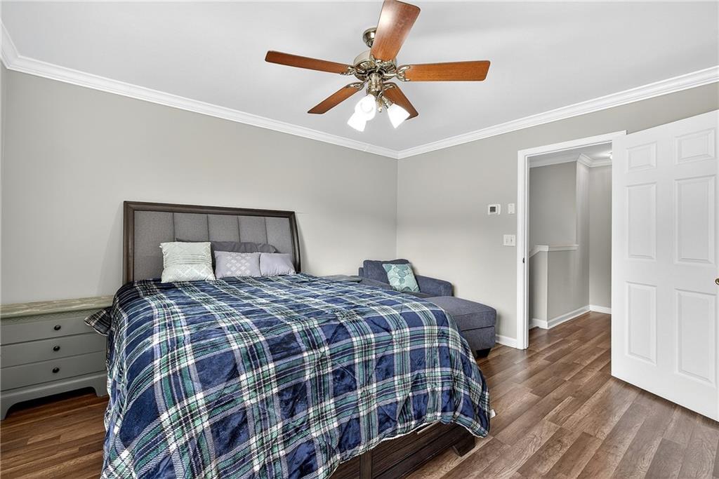 English Oaks - Residential