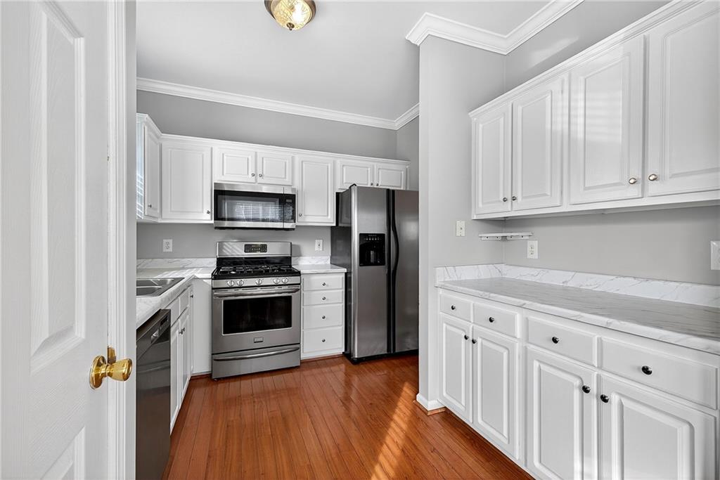 English Oaks - Residential