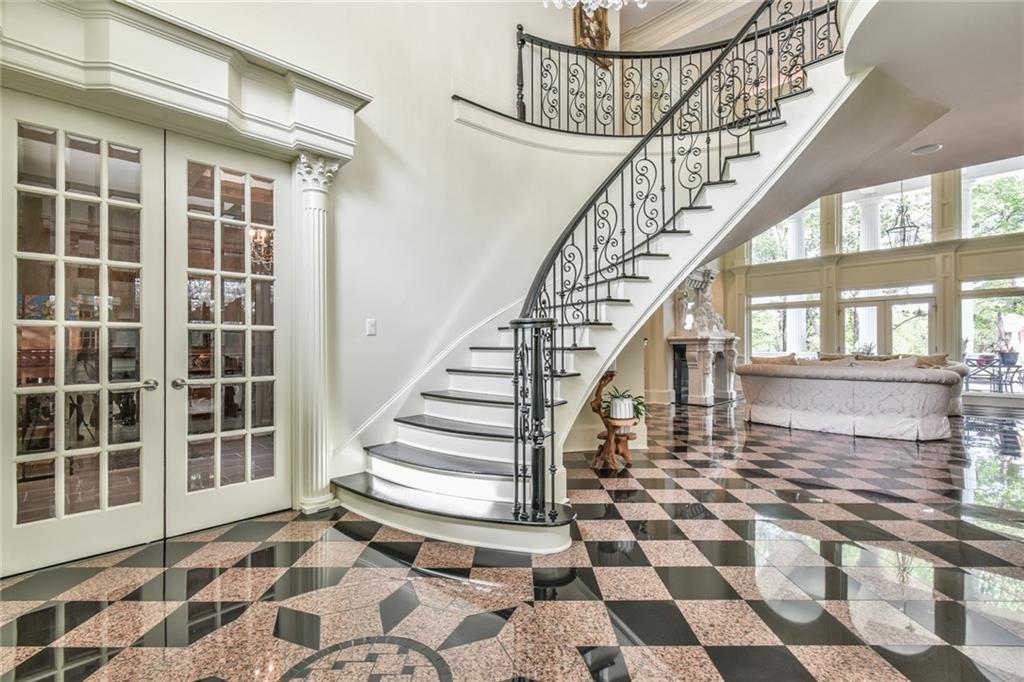 1800 Sugarloaf Club Drive