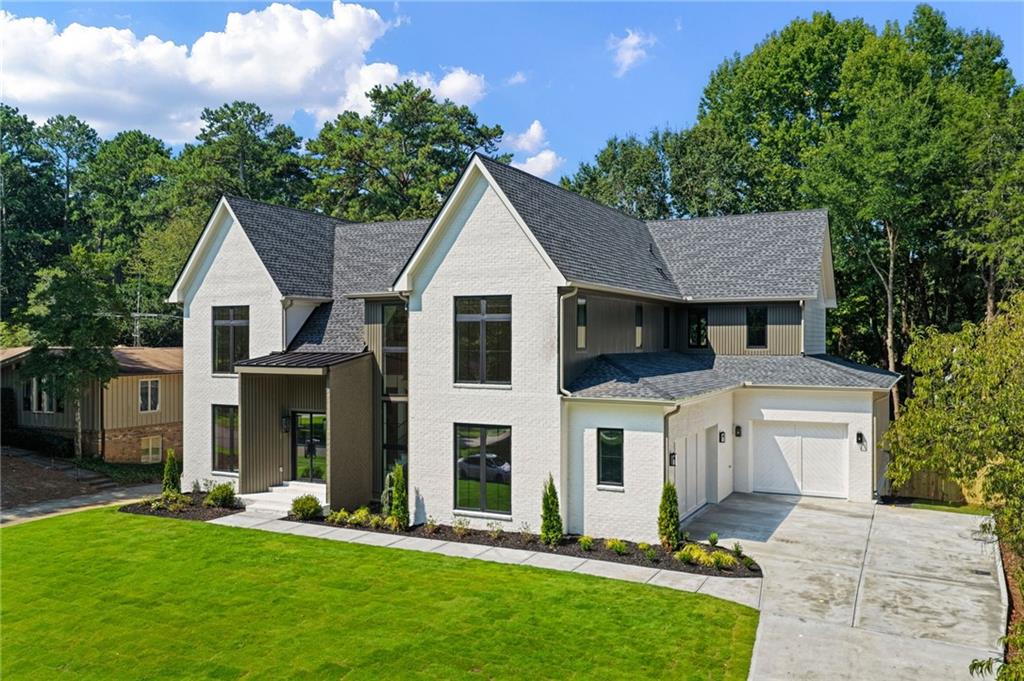 1671 Manhasset Drive