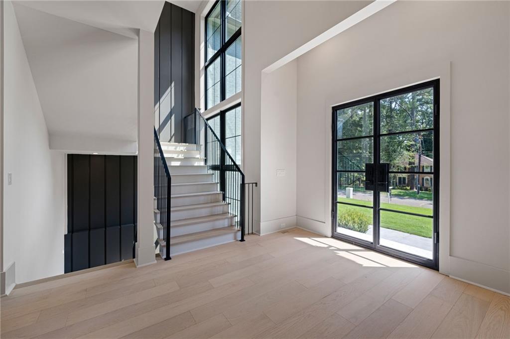 1671 Manhasset Drive