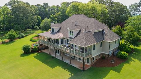 A home in Hoschton