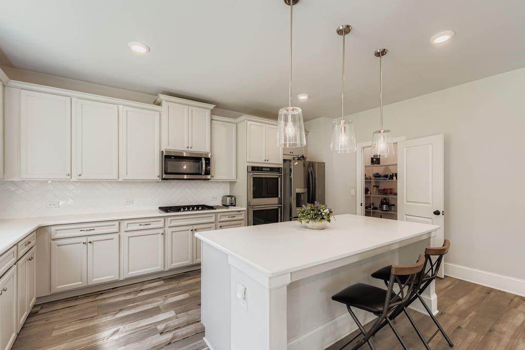 325 Caledonia Court