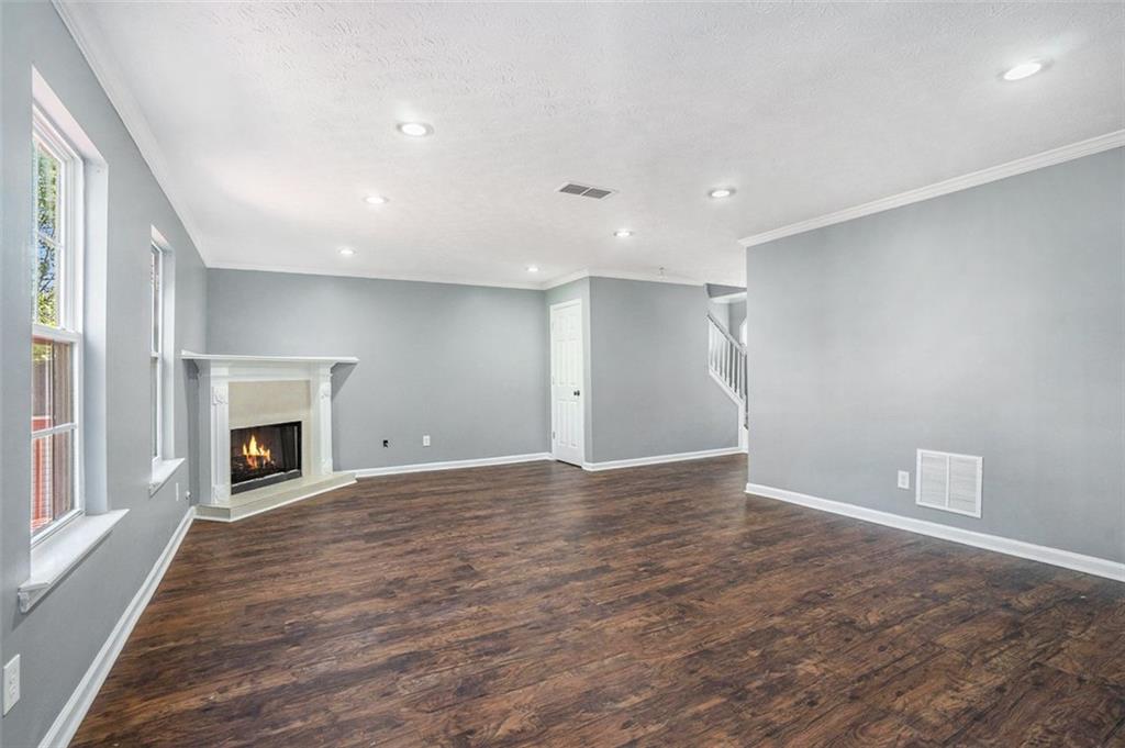 4237 SHORESIDE Circle
