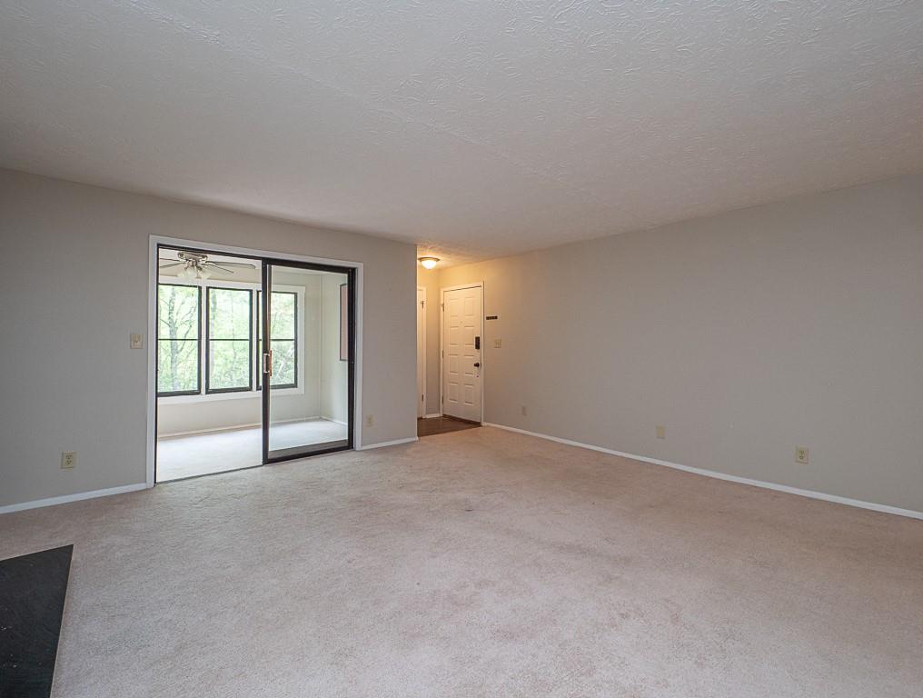 408 Smokerise Circle, Marietta, Georgia image 3