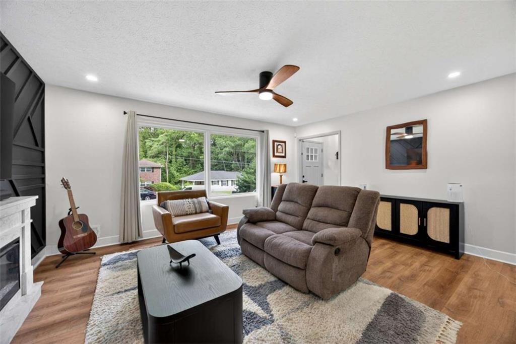 1392 Willow Trail