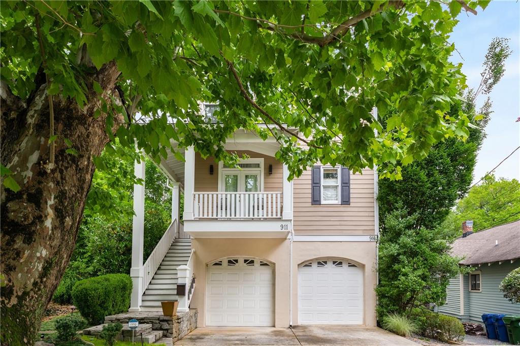 911 Monroe Circle NE