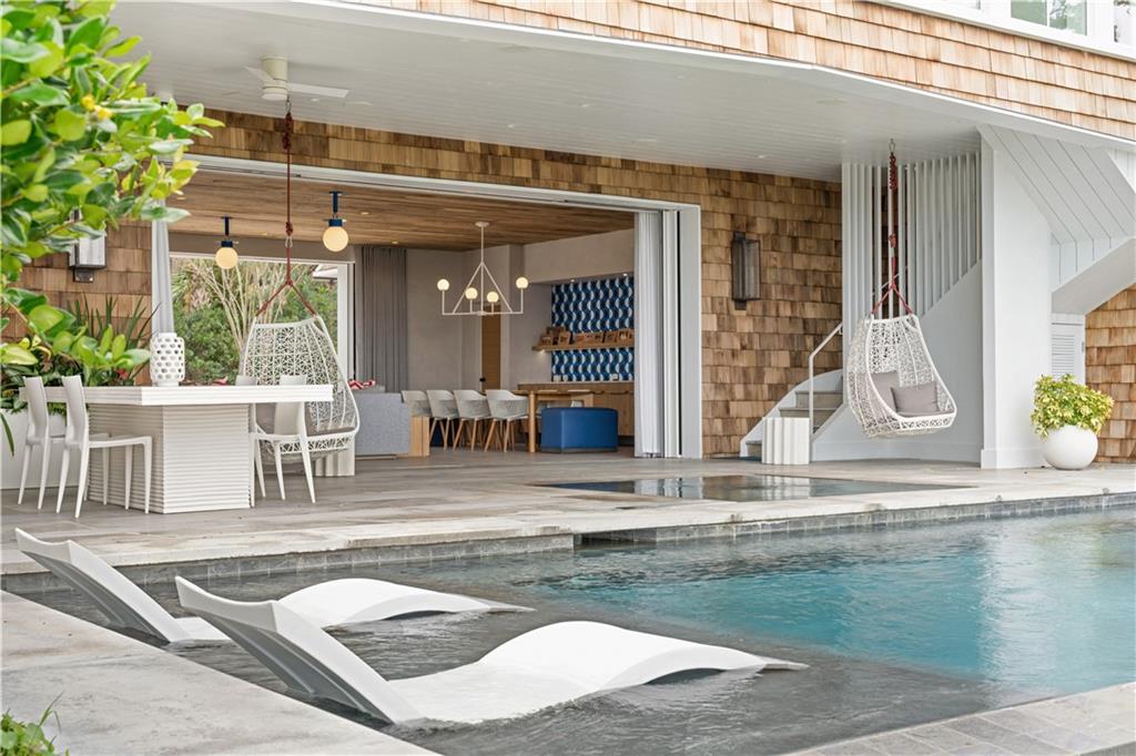 319 W 50th Street
