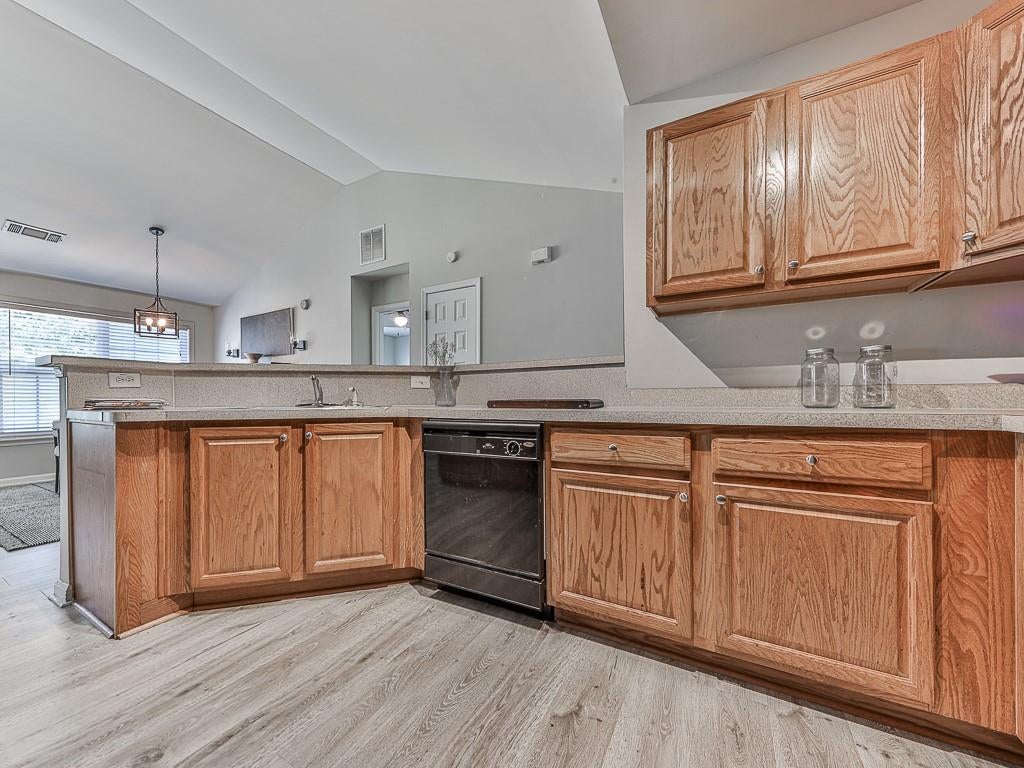 2583 Willow Grove Road 8