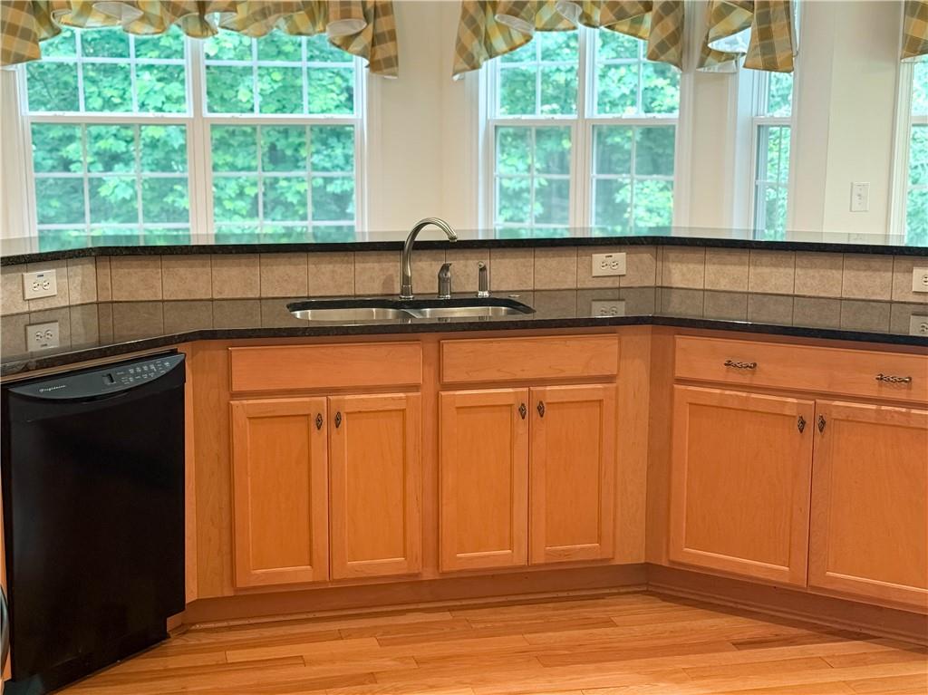 430 English Ivy Way, Woodstock, Georgia image 8