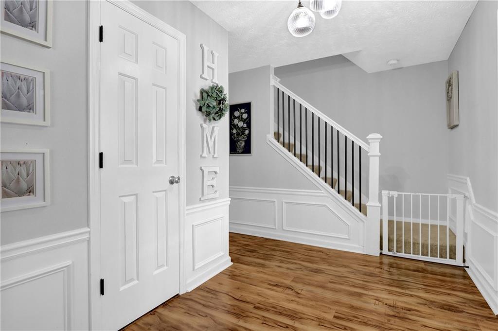 2000 Surrey Hill Circle
