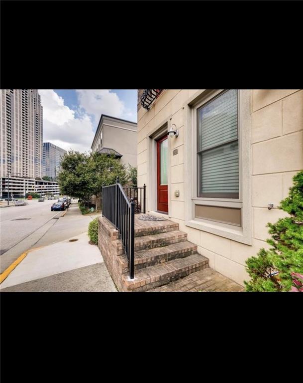 384 16th Street NW 1