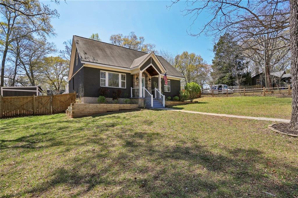 2621 White Oak Drive