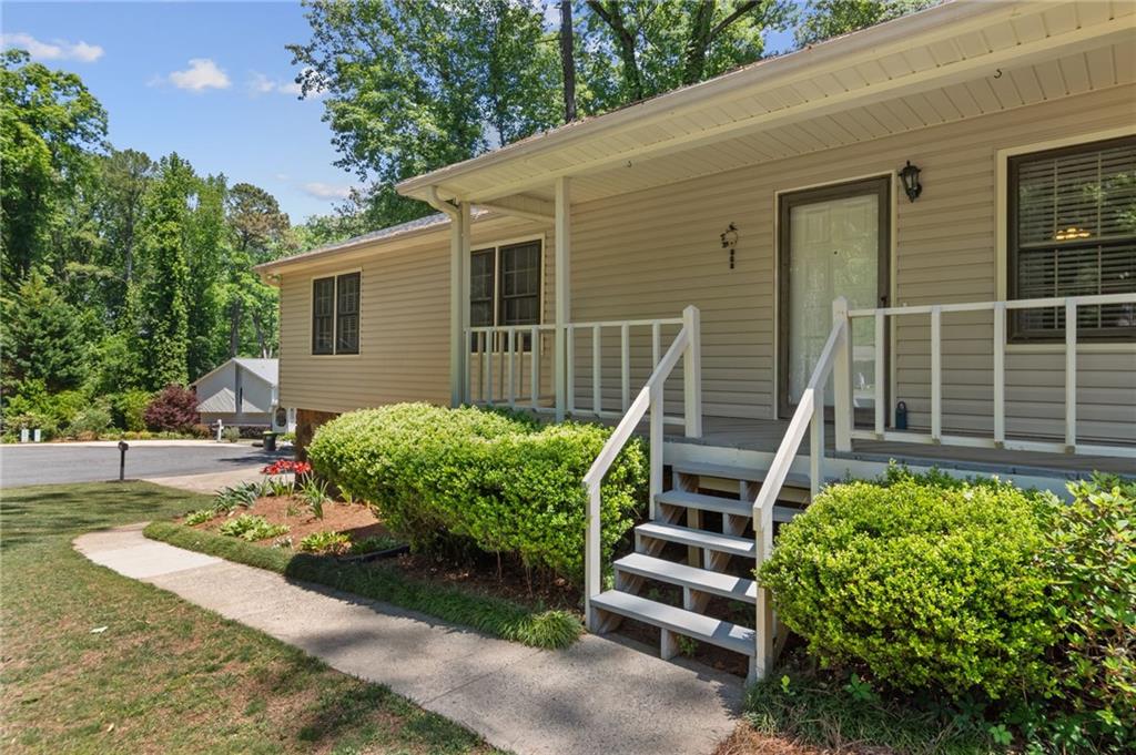 608 Wellington Court