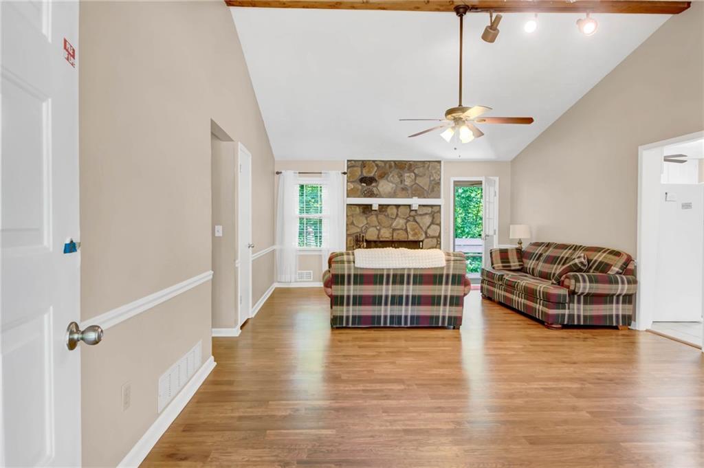 608 Wellington Court