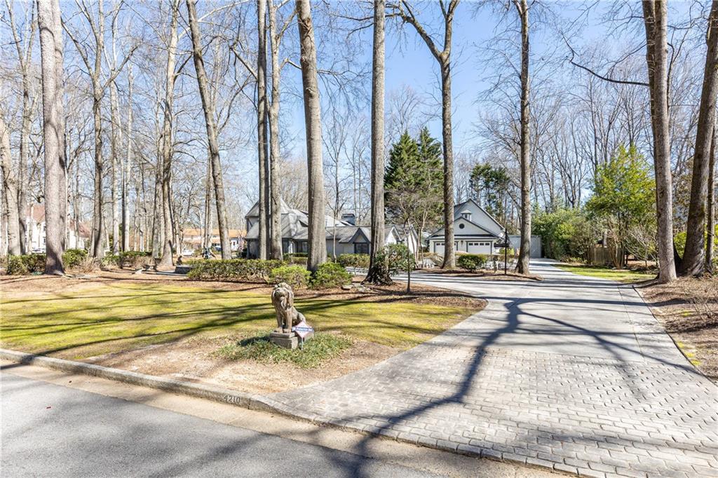 4210 Gatewood Lane, Peachtree Corners, Georgia image 5