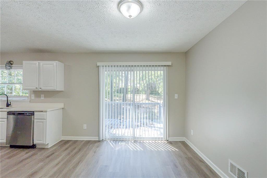 1477 Patricia Drive, Morrow, Georgia image 4