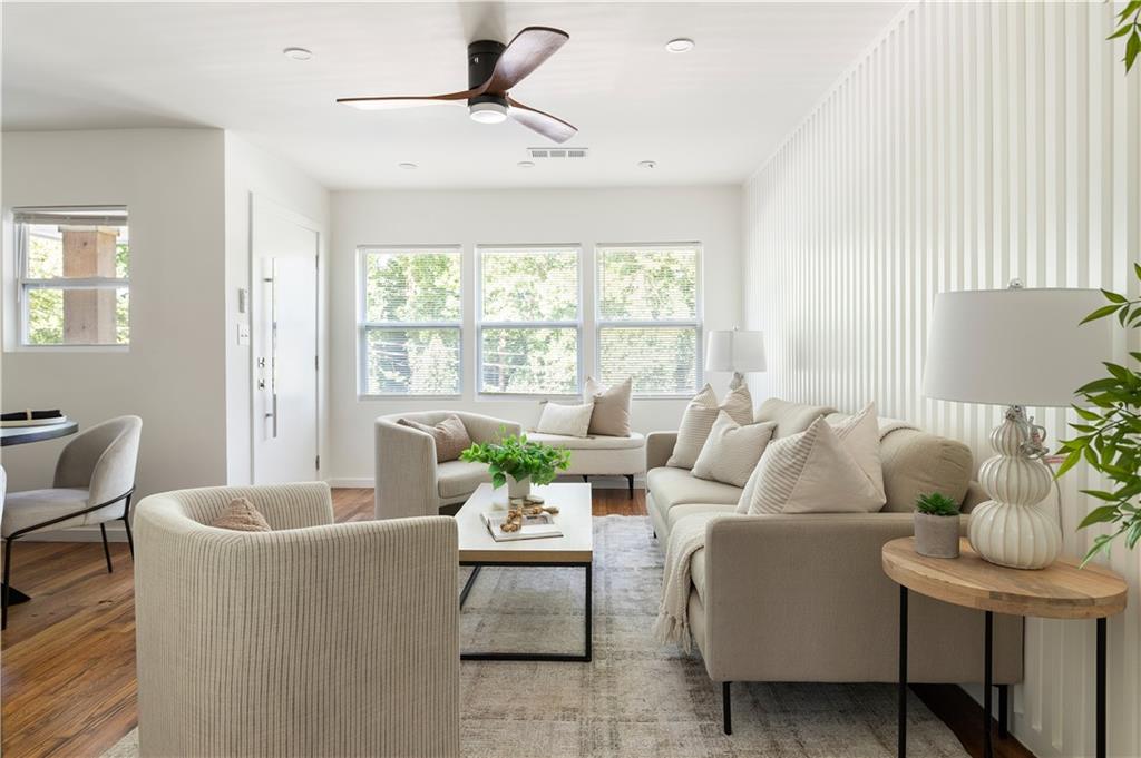 2228 Glendale Drive