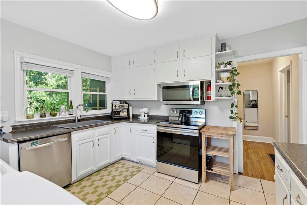 2179 Main Street NW