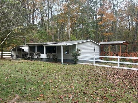 A home in Whitesburg