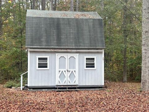 A home in Whitesburg