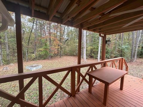 A home in Whitesburg