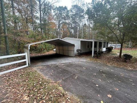 A home in Whitesburg