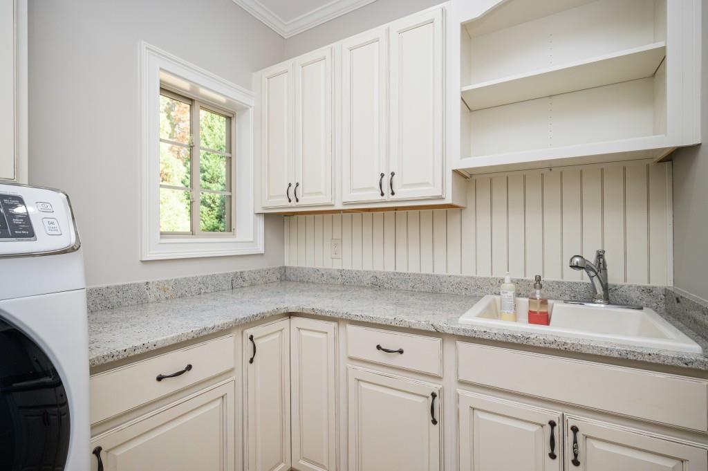 Kennesaw, Georgia, 30152, United States, 5 Bedrooms Bedrooms, ,4 BathroomsBathrooms,Residential,Active,2013672