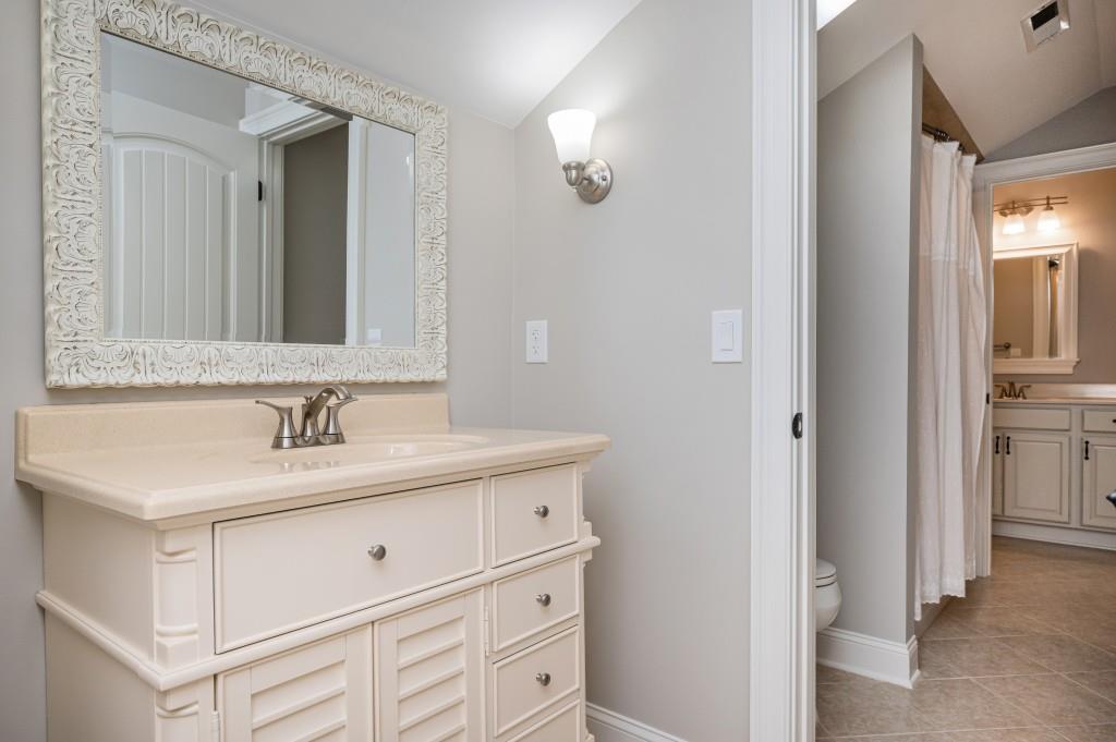 Kennesaw, Georgia, 30152, United States, 5 Bedrooms Bedrooms, ,4 BathroomsBathrooms,Residential,Active,2013672