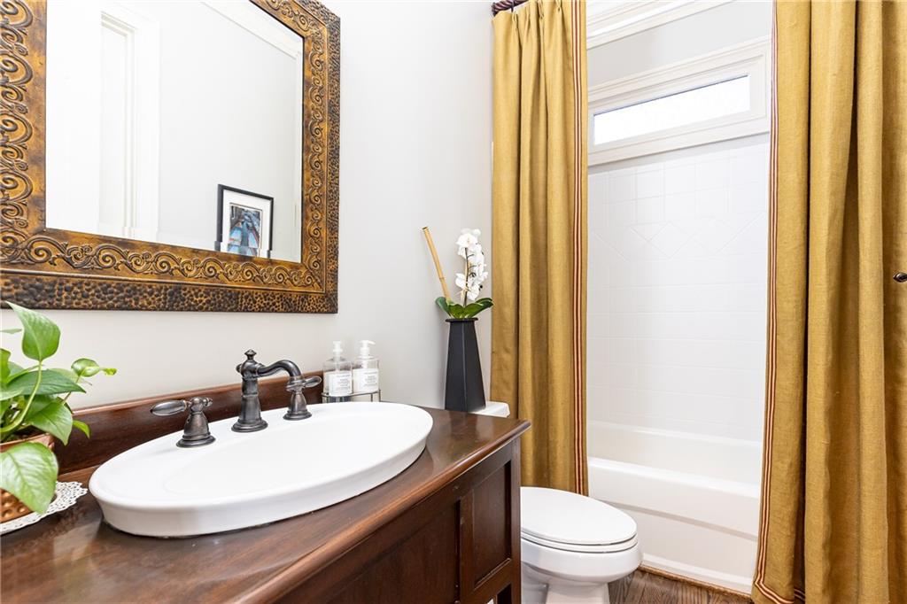 825 Glengate Place, Atlanta, Georgia image 37