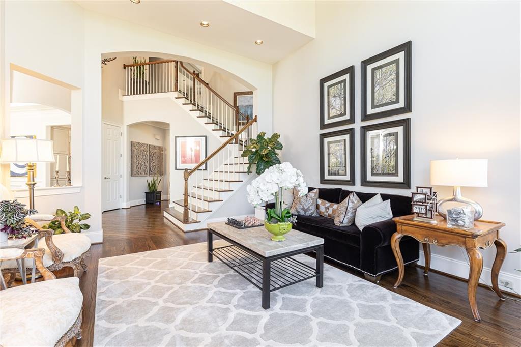 825 Glengate Place, Atlanta, Georgia image 8