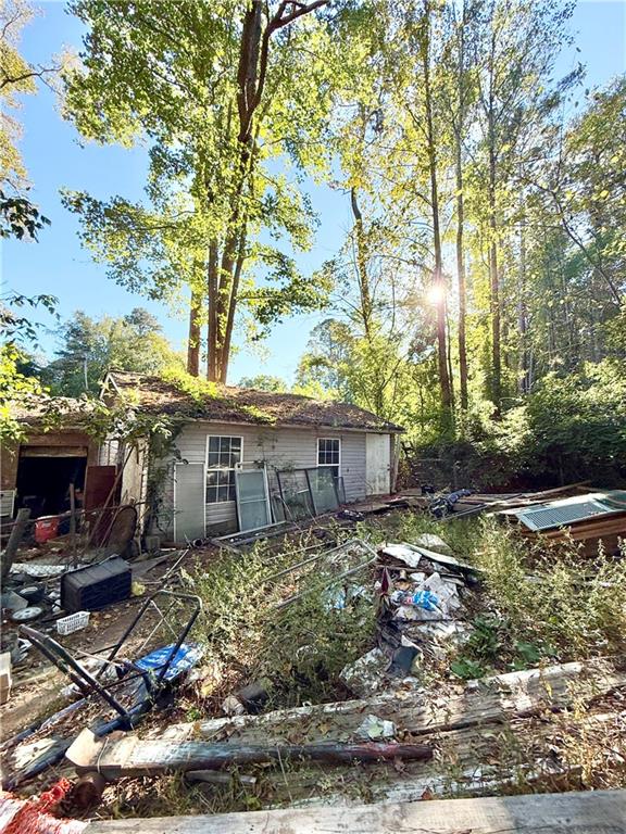 5596 Lakeside Drive