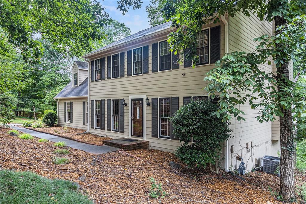 975 Branford Lane NW
