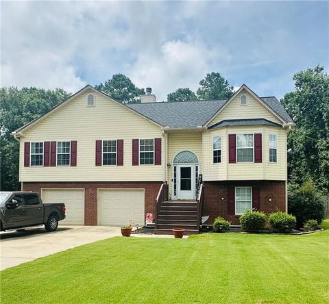 Homes For Sale - 443 Windsong Lane<br/> Social Circle, GA 30025