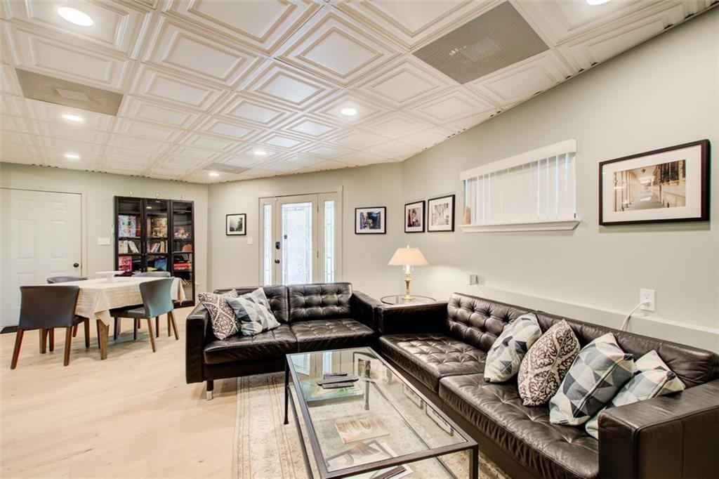 8531 Lake Drive